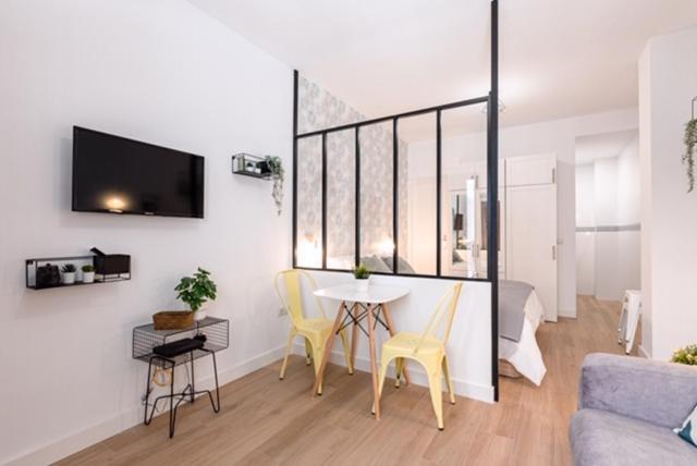 Loft And Bike Alameda Apartment Севиля Екстериор снимка